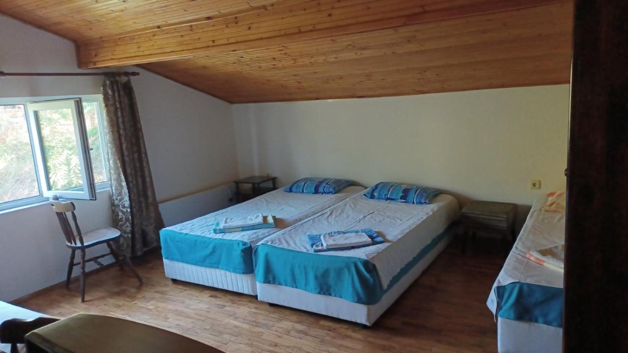 Popov Guest House Balchik Exterior photo