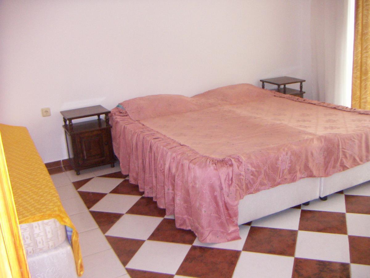 Popov Guest House Balchik Exterior photo