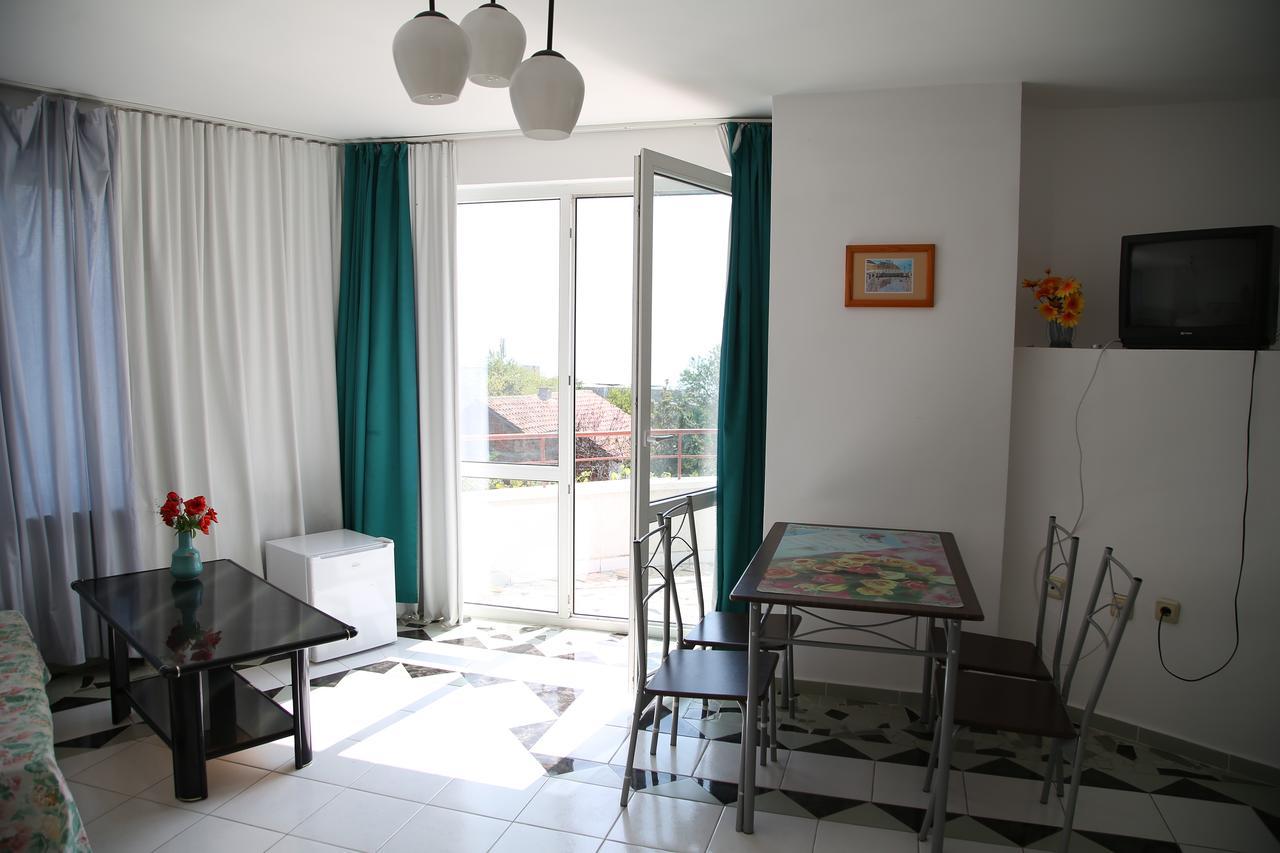 Popov Guest House Balchik Exterior photo