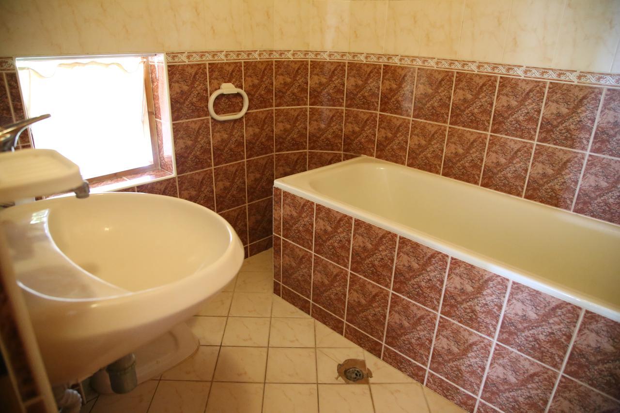Popov Guest House Balchik Exterior photo